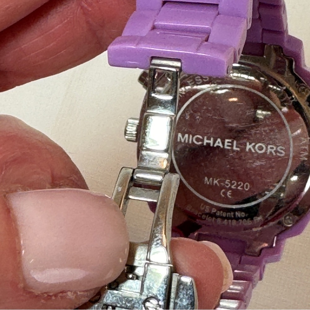 Michael Kors Chronograph Watch Purple Pave Crystal MK-5220 Needs Battery - Picture 8 of 11